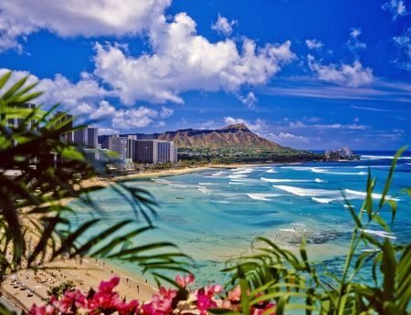 Reasons to Book a Hawaiian Honeymoon